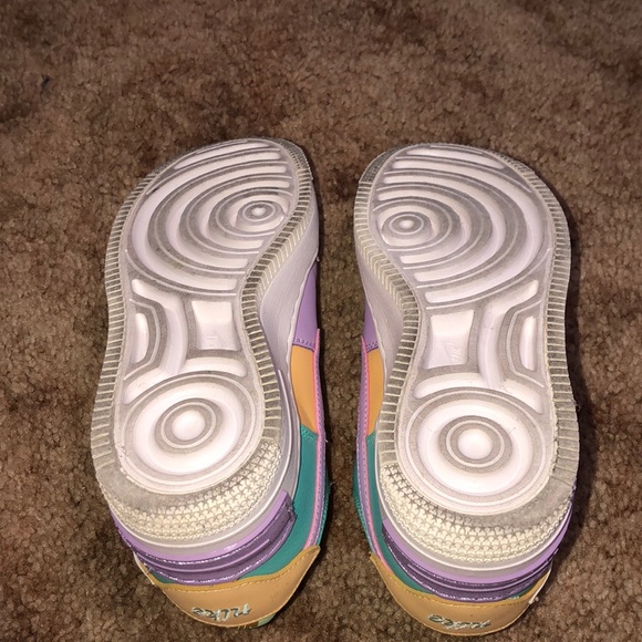 Nike Pale Ivory Air Force 1 - Picture 4 of 6